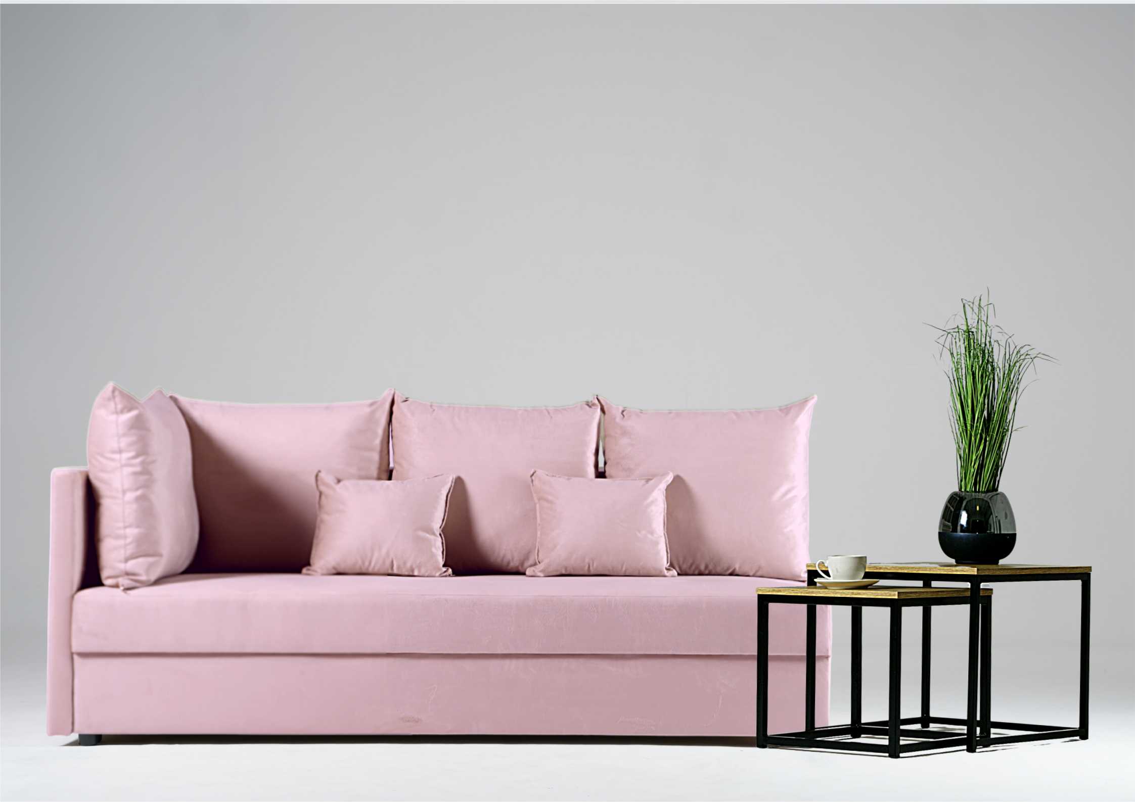 Różowa sofa do salonu Mobo